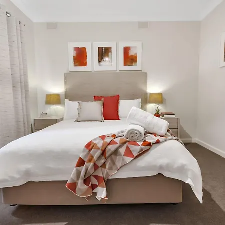 Mid Century 4 Bedroom Getaway In Barossa Vineyard Nuriootpa Exterior photo