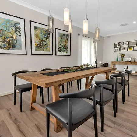Mid Century 4 Bedroom Getaway In Barossa Vineyard Nuriootpa Exterior photo